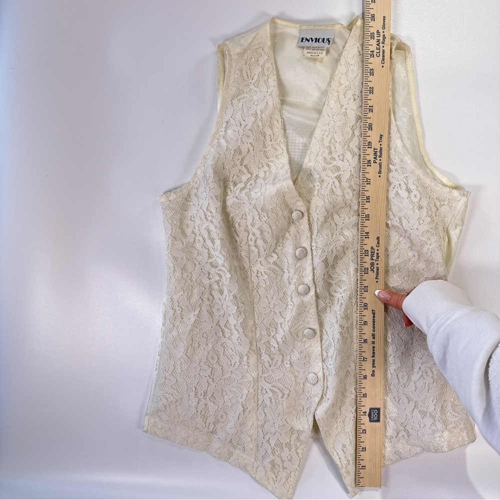 Envious Cream Lace Vest - Picture 9 of 10